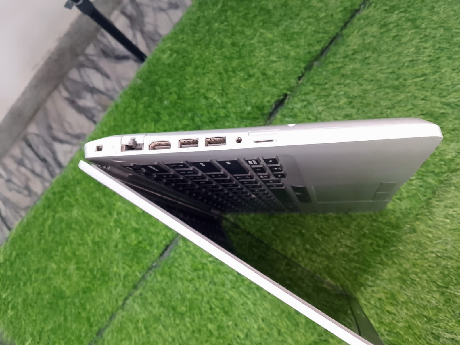 Dell Latitude 5411 - Image 4